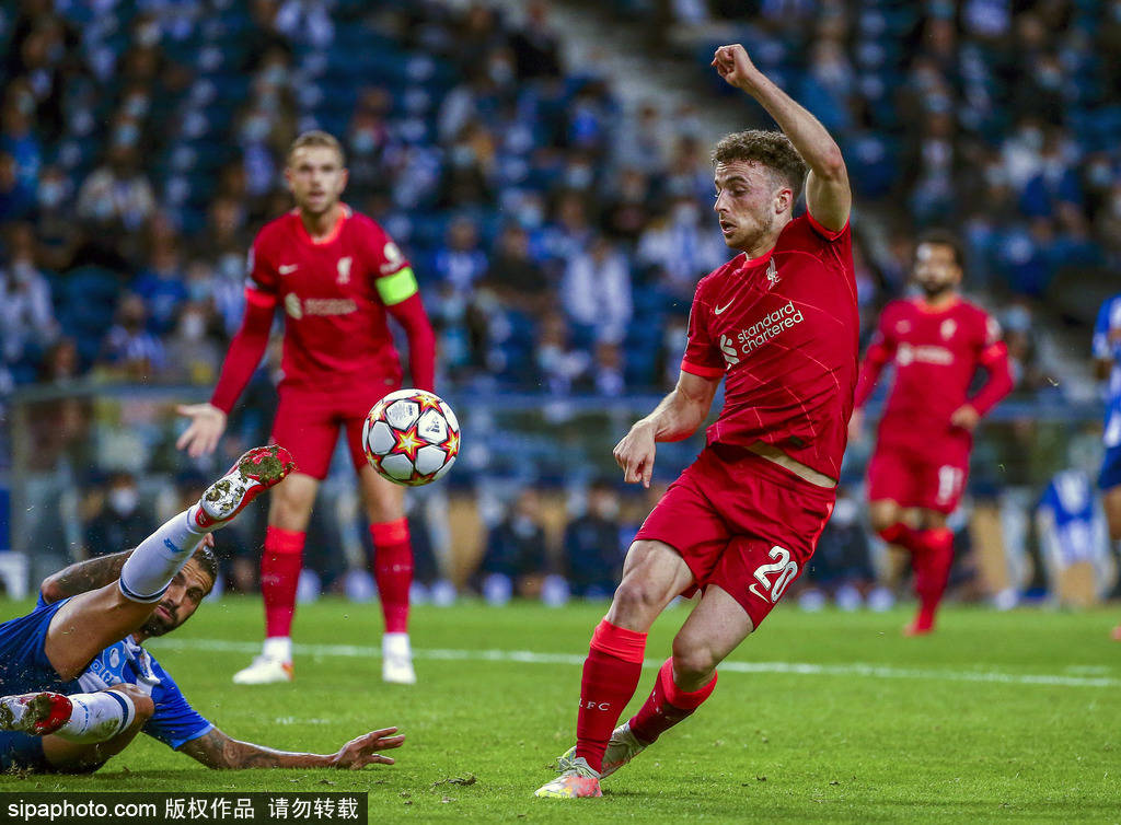 备受瞩目的 备受瞩目的